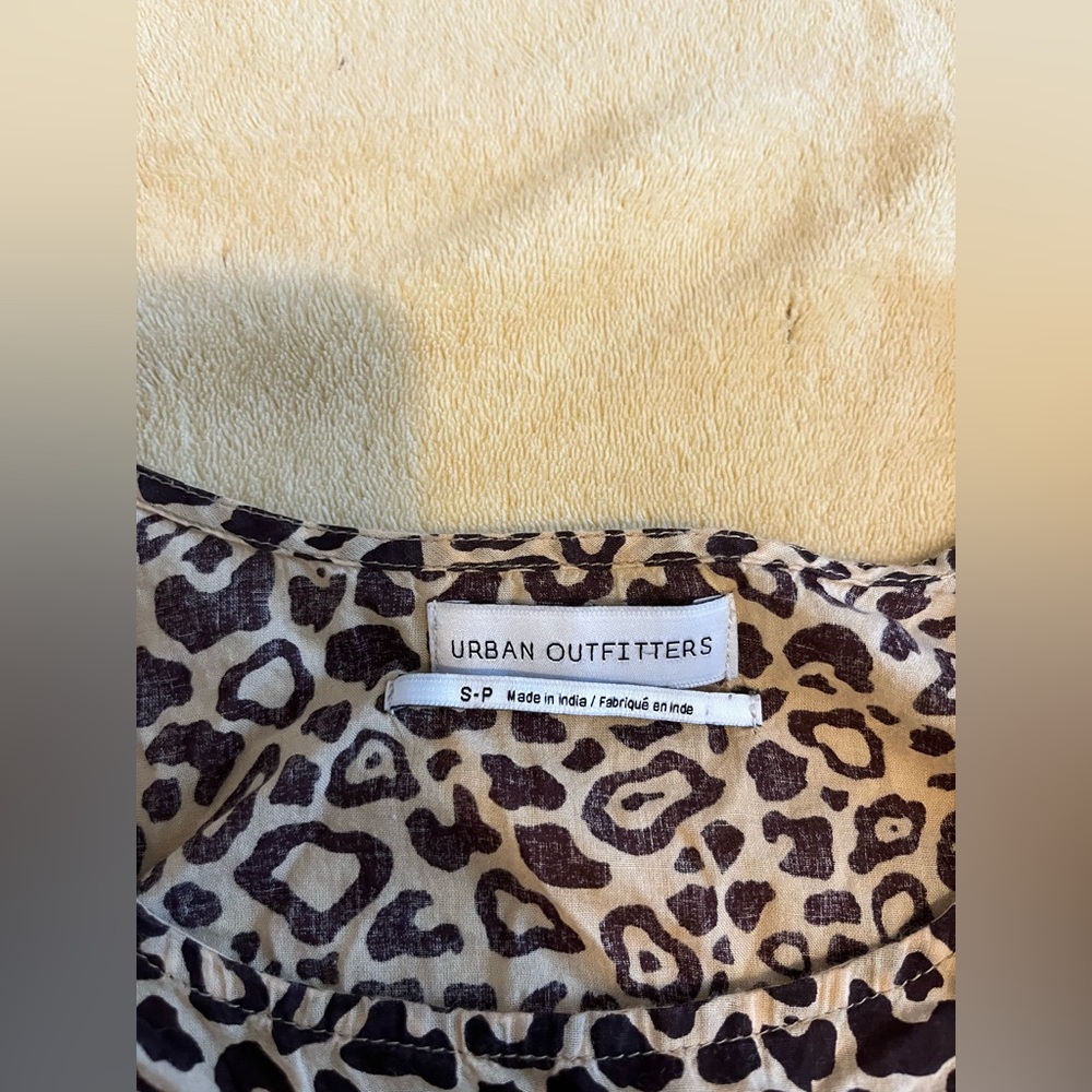 Urban cheetah crop top